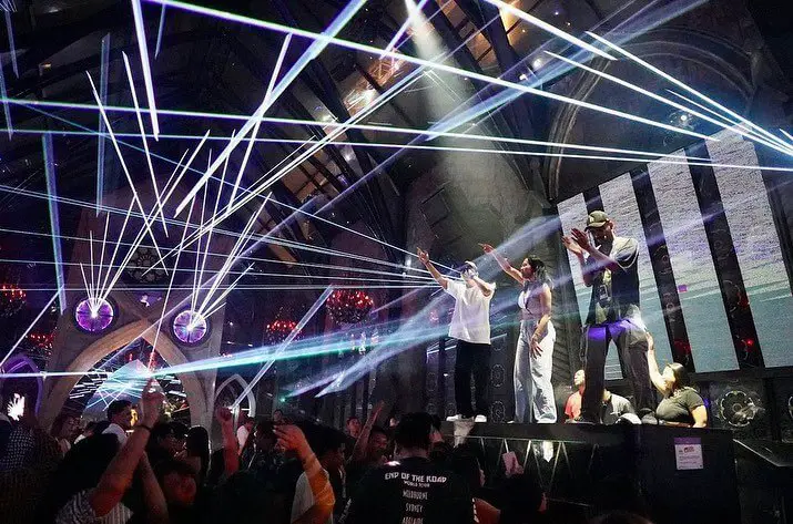 Mirror Lounge & Club Bali