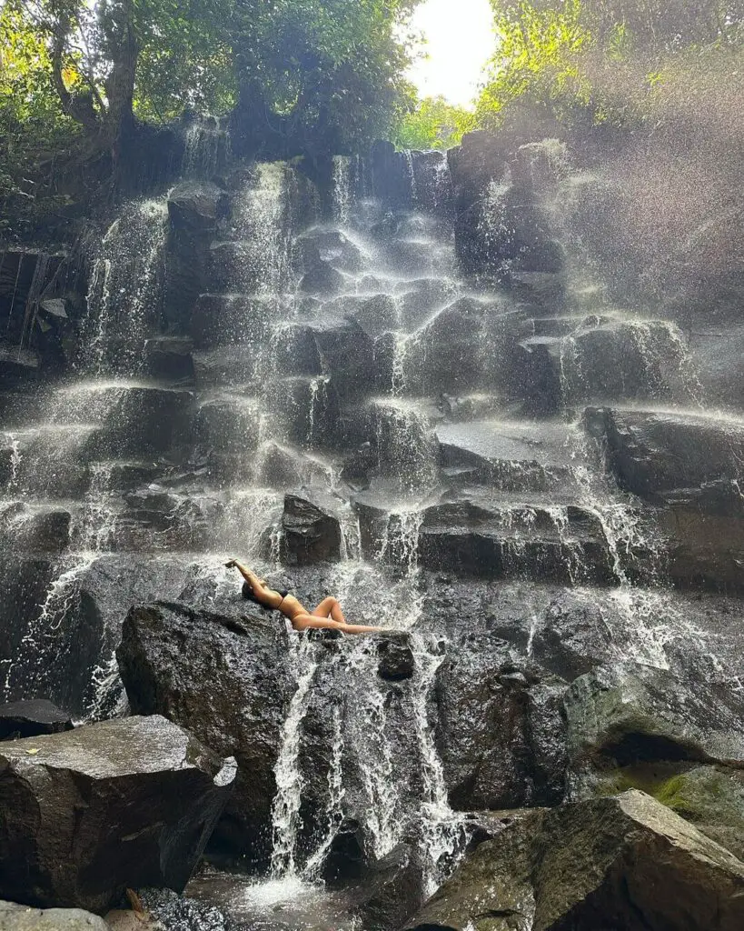 Kanto Lampo Waterfall