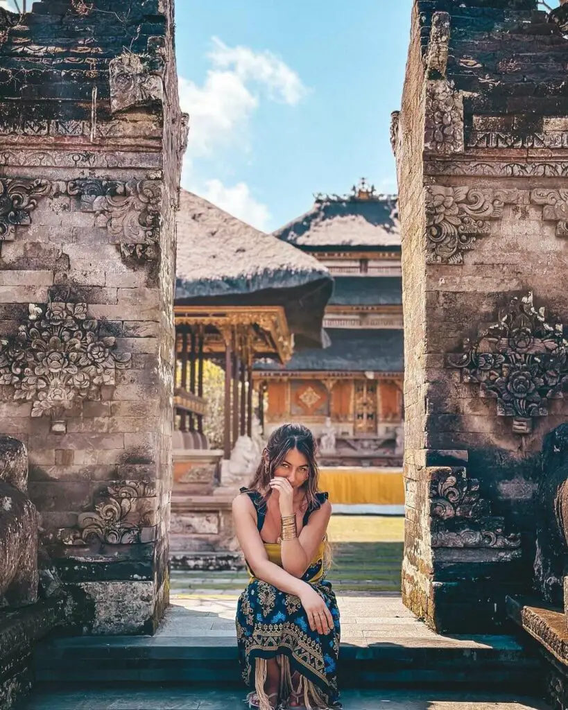 Samuan Tiga Temple