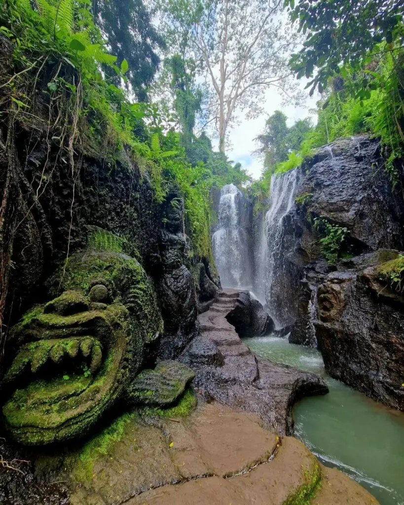 Taman Beji Griya Waterfall